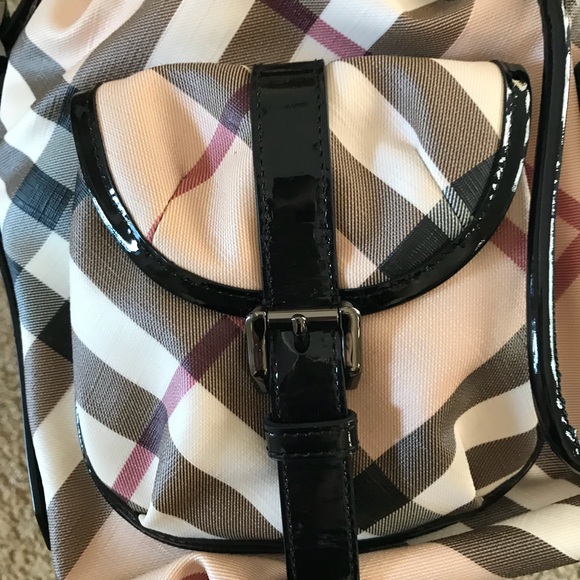 Beautiful Brand New Burberry drawstring tote! - Picture 3 of 8